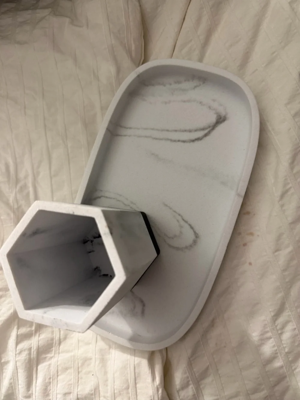 Marble-Effect White Vanity Tray and Hex Pencil Holder Set